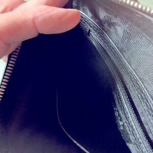 Heavy cowhide leather with feet attached key ring Michael kors